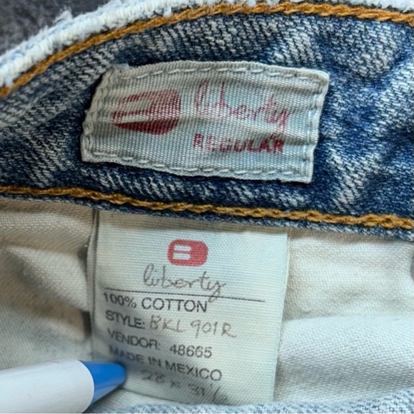 BKE Denim Jeans Women's 28x31.5 Liberty Flare Leg Distressed Low Rise Light Wash - Picture 14 of 16